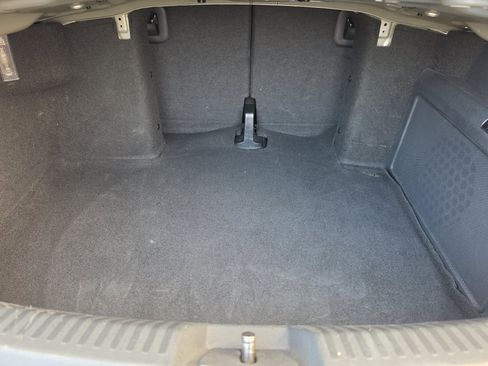 Used 2013 Volkswagen Beetle 2.5 FWD image 9