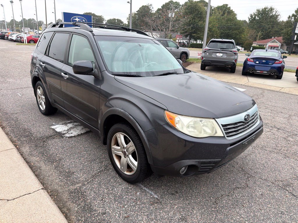 Used 2010 Subaru Forester 2.5X Limited AWD/4WD image 5