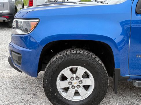 Used 2020 Chevrolet Colorado W/T w/ WT Convenience Package AWD/4WD image 14