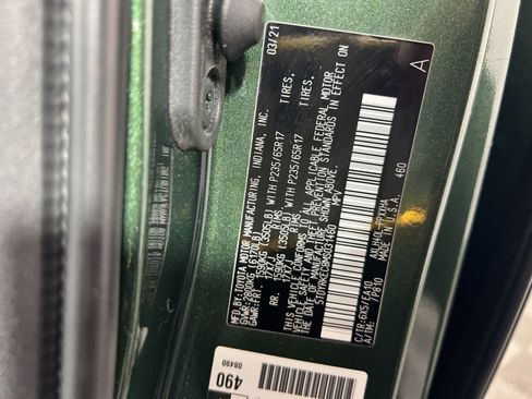 Used 2021 Toyota Sienna XLE image 30