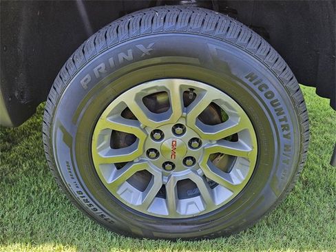 Used 2018 GMC Sierra 1500 SLE w/ SLE Value Package image 15