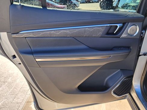 New 2026 Buick Enclave Avenir image 44