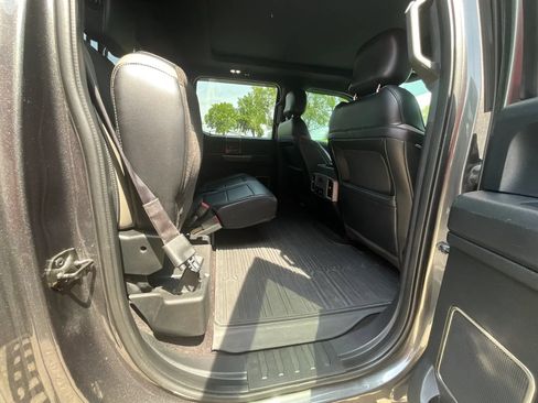 Used 2017 Ford F150 Raptor w/ Equipment Group 802A Luxury AWD/4WD image 16