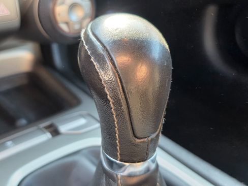 Used 2015 Chevrolet Camaro LT image 30