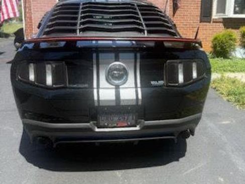 Used 2012 Ford Mustang GT Premium w/ Electronics Pkg RWD image 3