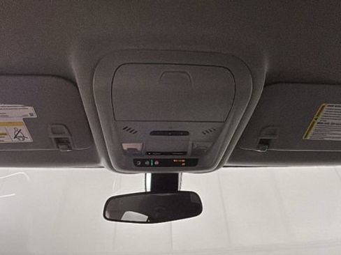 Used 2019 Chevrolet Equinox LT AWD/4WD image 25