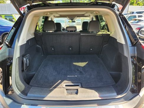 Certified 2023 Nissan Rogue SV w/ SV Premium B Package AWD/4WD image 19