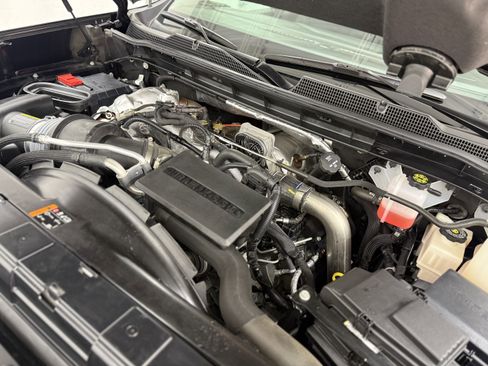 Used 2024 Chevrolet Silverado 2500 LT w/ Midnight Edition image 25