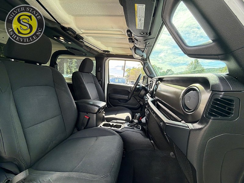 Used 2019 Jeep Wrangler Sport AWD/4WD image 16