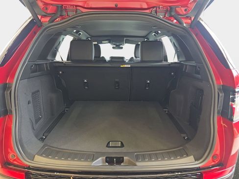 New 2026 Land Rover Discovery Sport Landmark AWD/4WD image 11