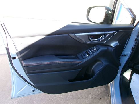 Used 2023 Subaru Crosstrek 2.5i Limited w/ Moonroof Package AWD/4WD image 15