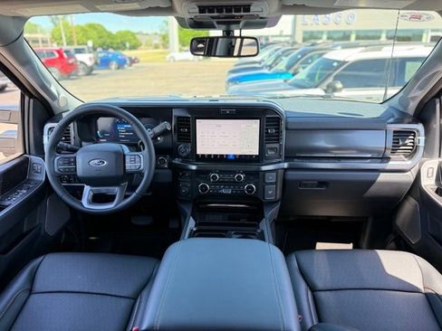 New 2026 Ford F350 Lariat w/ Black Appearance Package AWD/4WD image 2