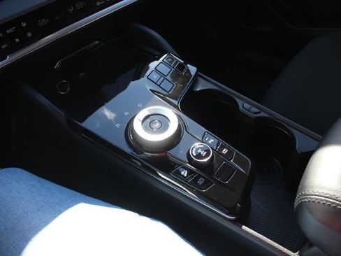 Used 2023 Kia Sportage LX AWD/4WD image 11