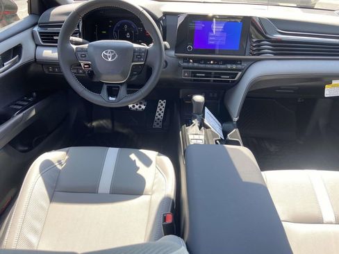New 2026 Toyota Camry SE FWD image 11