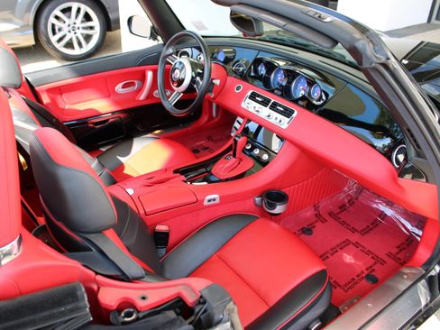 Used 2003 BMW Z8 image 42