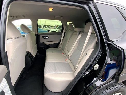 Used 2023 Nissan Rogue SV AWD/4WD image 20