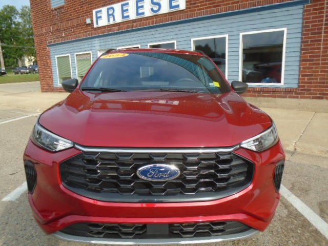 Used 2024 Ford Escape ST-Line w/ Tech Pack #1 AWD/4WD image 14