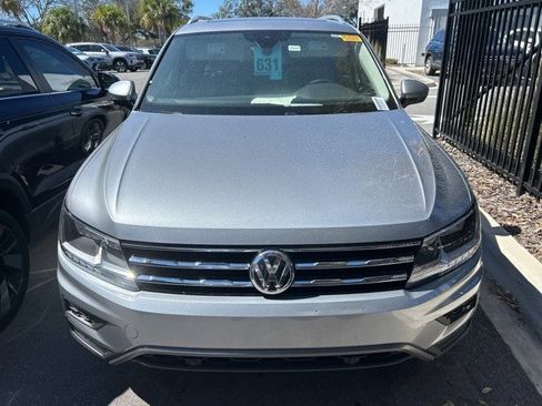 Used 2020 Volkswagen Tiguan SEL image 16