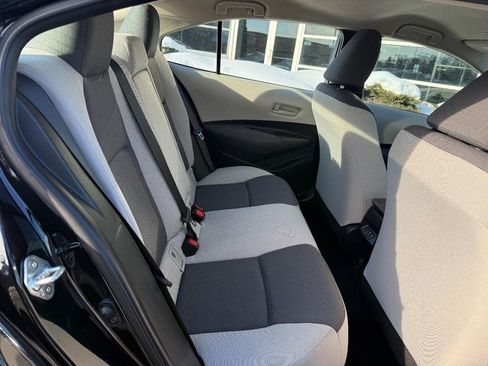 Used 2024 Toyota Corolla LE image 12