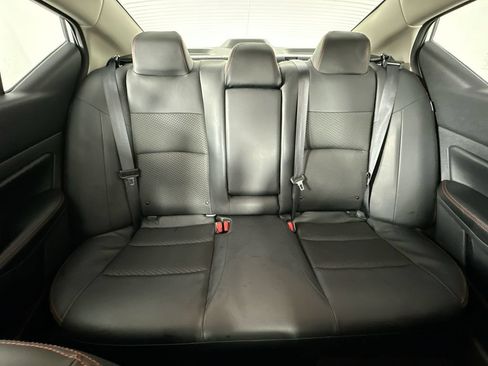 Used 2025 Nissan Altima 2.5 SR FWD image 13