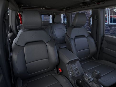 New 2025 Ford Bronco Badlands w/ Sasquatch Package AWD/4WD image 10