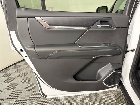 New 2026 GMC Acadia Elevation w/ Black Edition FWD image 21