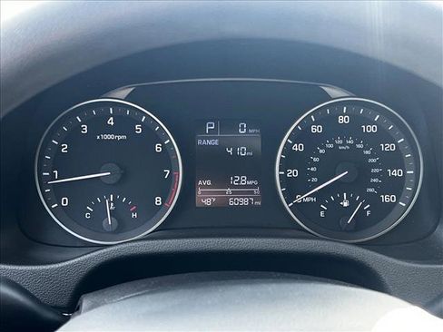 Used 2018 Hyundai Elantra SE w/ SE Connectivity Package 04 image 12