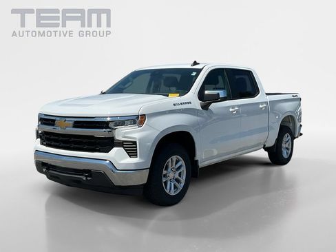 Used 2023 Chevrolet Silverado 1500 LT AWD/4WD image 3