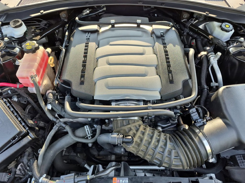 Used 2018 Chevrolet Camaro SS RWD image 22