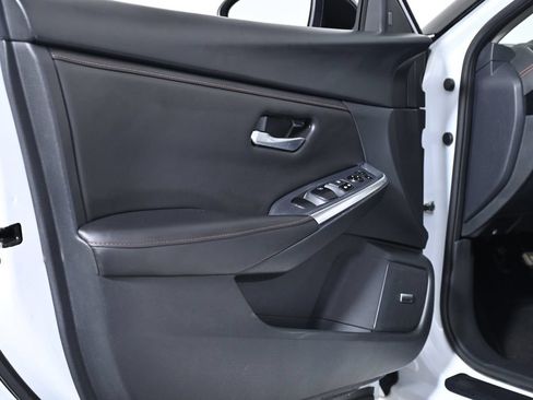 Certified 2023 Nissan Sentra SR w/ SR Premium Package FWD image 32
