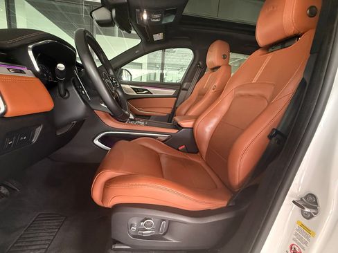 Used 2024 Jaguar F-PACE R-Dynamic S image 6