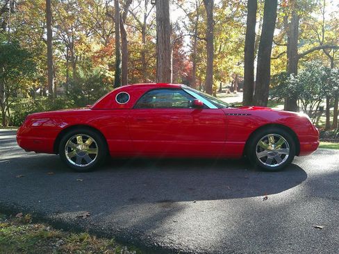 Used 2002 Ford Thunderbird image 4