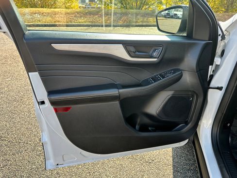 Used 2022 Ford Escape SE w/ Convenience Package image 10