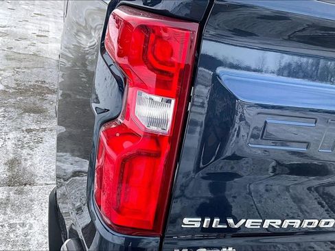 Used 2022 Chevrolet Silverado 1500 LTZ w/ LTZ Convenience Package II image 25