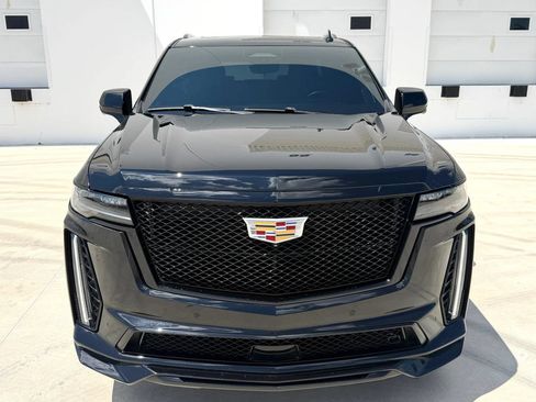 Used 2024 Cadillac Escalade V w/ Heavy-Duty Trailer Package AWD/4WD image 8