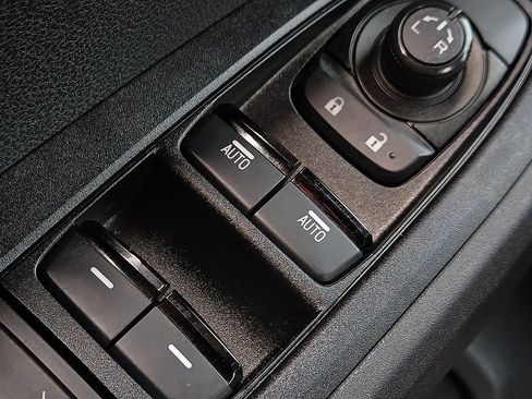 Certified 2025 Subaru Crosstrek 2.5i Sport image 18