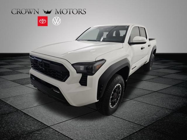 Used 2026 Toyota Tacoma TRD Off-Road AWD/4WD image 3