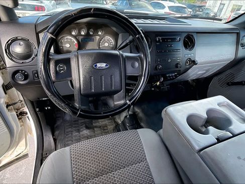 Used 2012 Ford F250 XL w/ FX4 Off Road Pkg AWD/4WD image 14