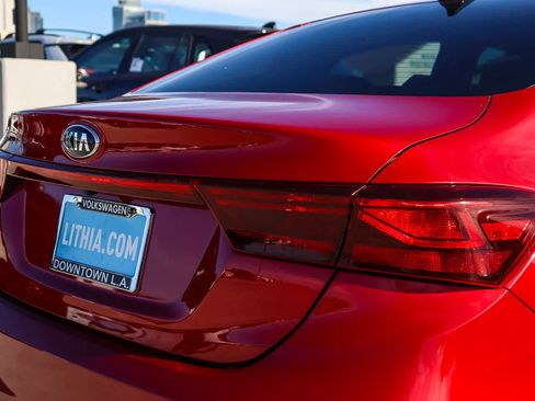 Used 2019 Kia Forte LXS image 9