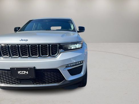 Used 2022 Jeep Grand Cherokee Limited AWD/4WD image 26