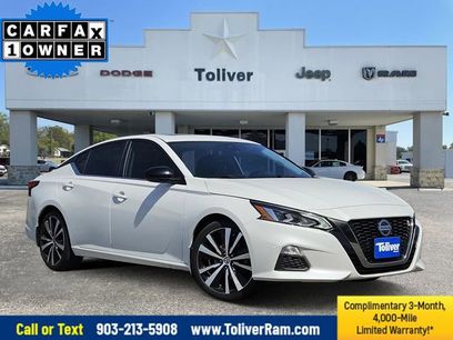 Used 2021 Nissan Altima 2.5 SR w/ SR Premium Package