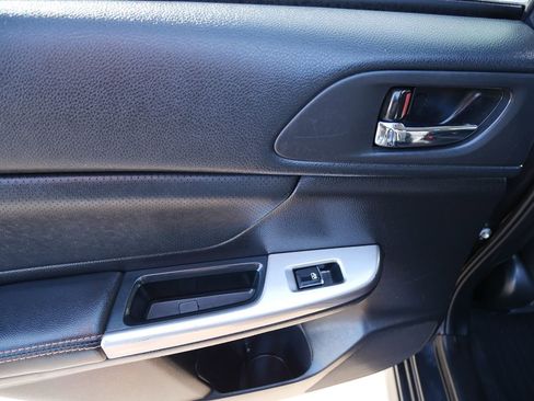 Used 2016 Subaru Crosstrek 2.0i Limited image 23