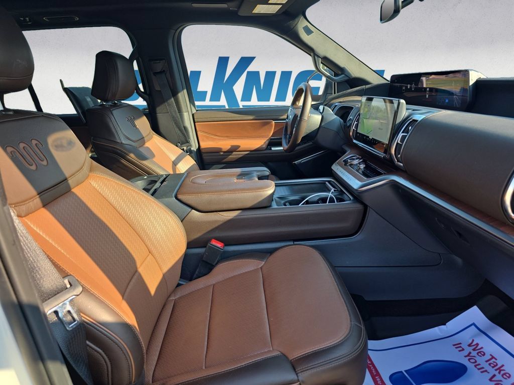 Used 2026 Ford Expedition King Ranch AWD/4WD image 15