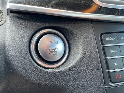 Used 2016 Mercedes-Benz E 350 4MATIC Sedan image 19