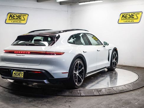 Used 2025 Porsche Taycan 4S image 4