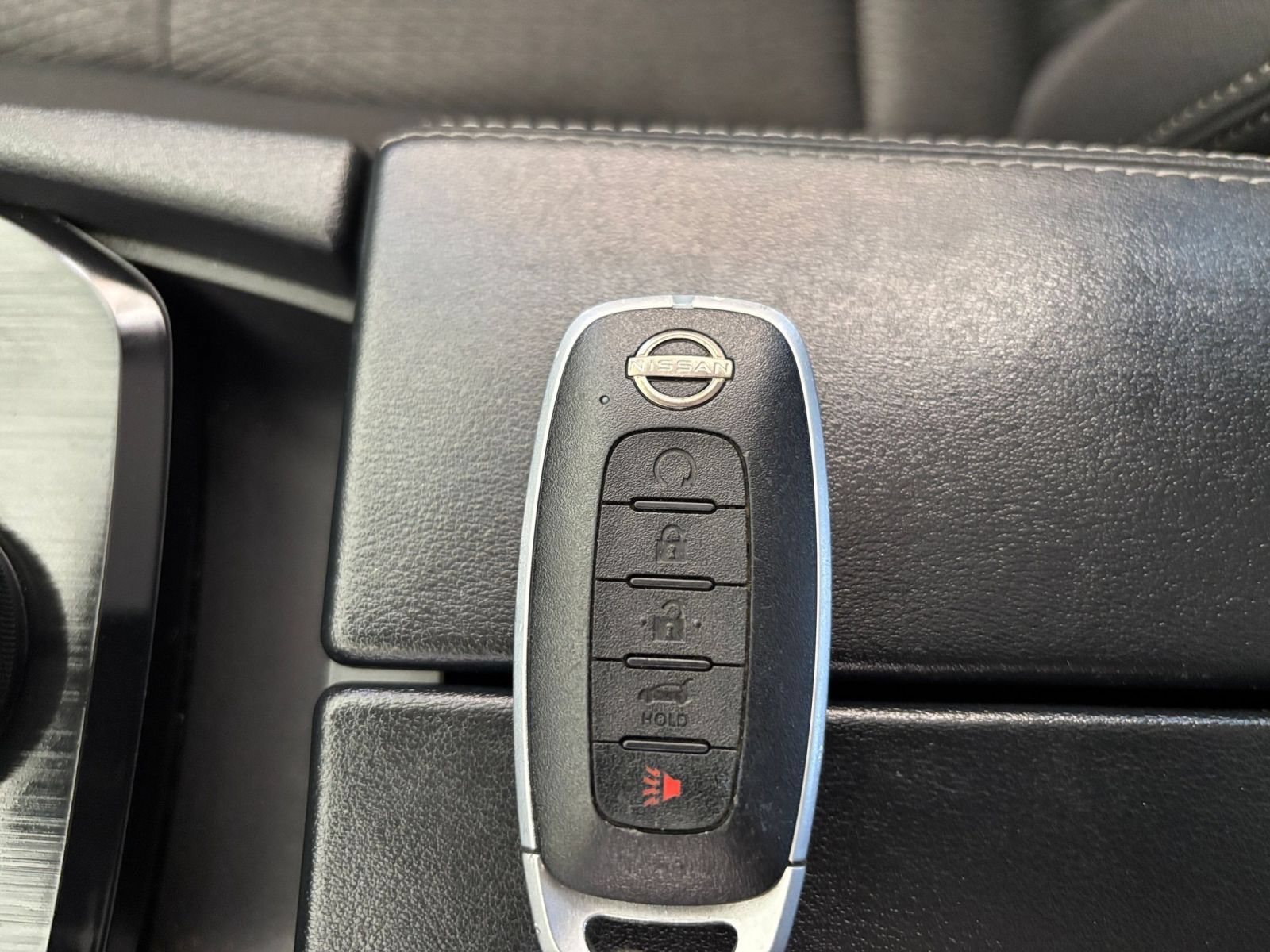 Used 2025 Nissan Rogue SV AWD/4WD image 26
