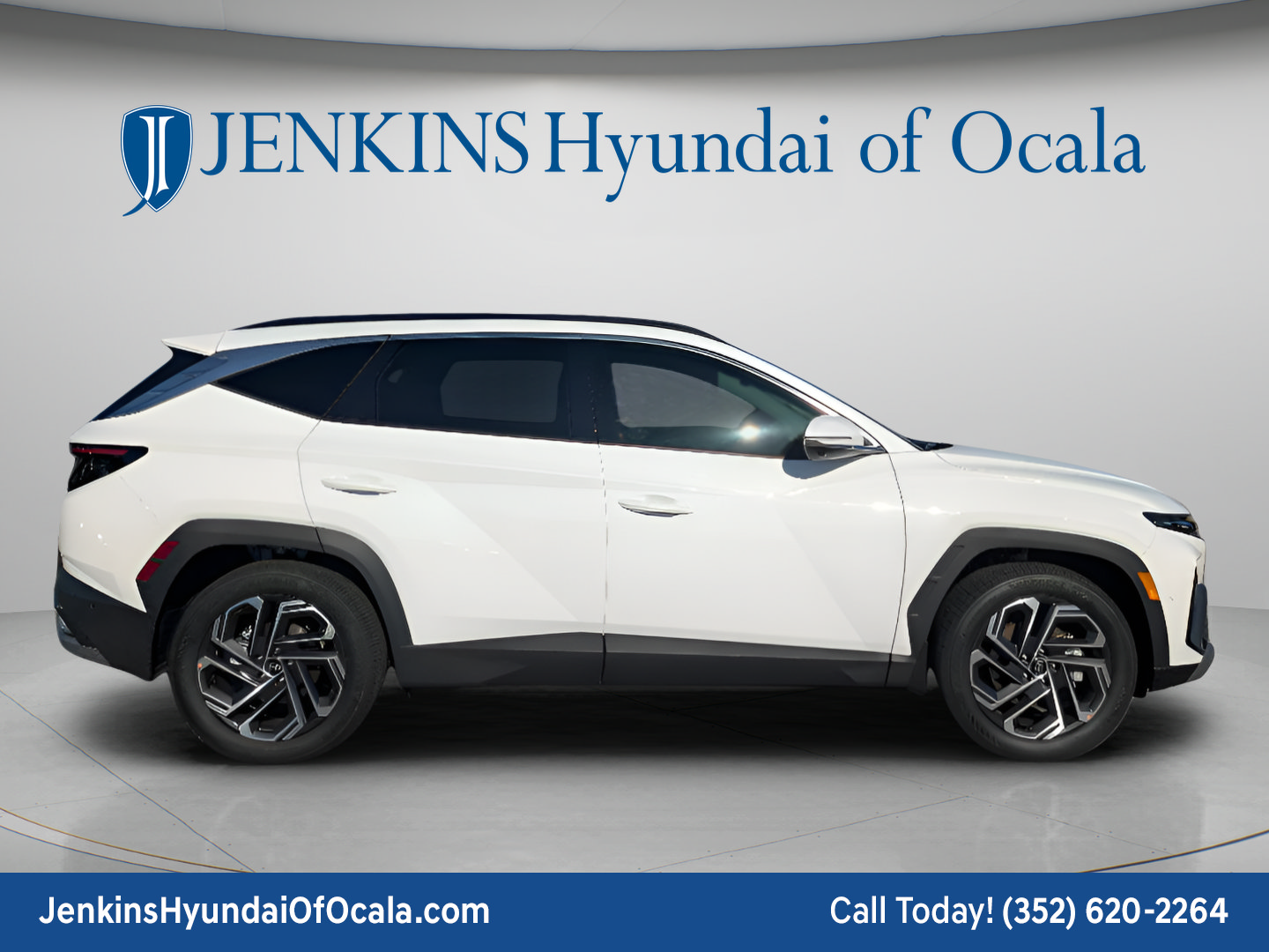New 2026 Hyundai Tucson Limited FWD image 2