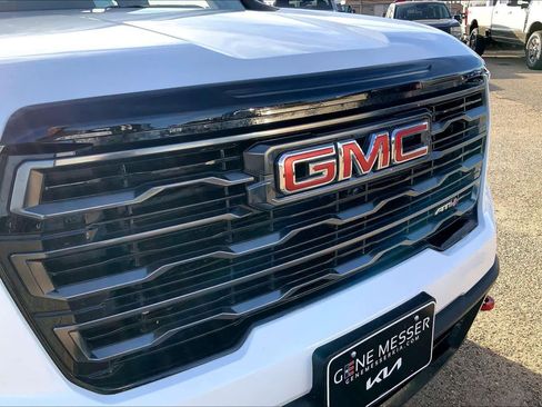 Used 2024 GMC Acadia AT4 w/ Luxury Package image 36