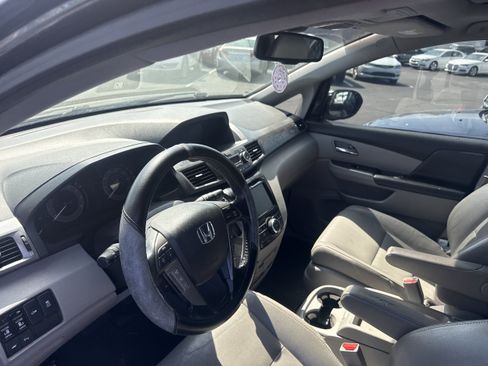 Used 2014 Honda Odyssey Touring image 7