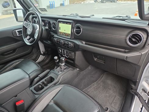 Certified 2023 Jeep Wrangler Unlimited Sahara w/ Cold Weather Group AWD/4WD image 16